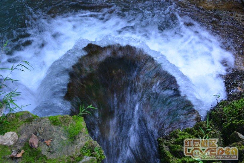 逃离破旧弃城
